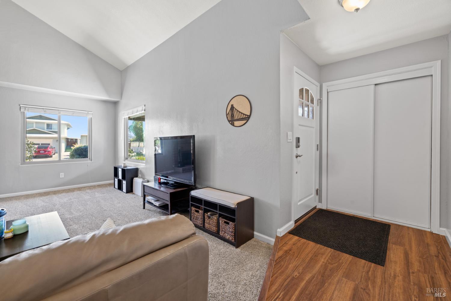 Detail Gallery Image 4 of 42 For 2014 Crinella Dr, Petaluma,  CA 94954 - 4 Beds | 2 Baths