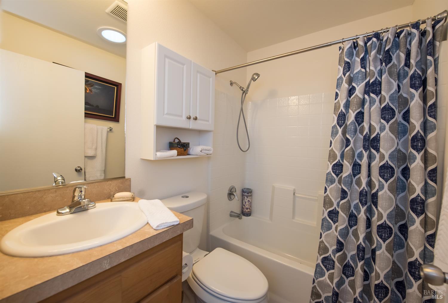 Detail Gallery Image 53 of 88 For 5301 Hutchinson Rd, Sebastopol,  CA 95472 - 3 Beds | 3 Baths