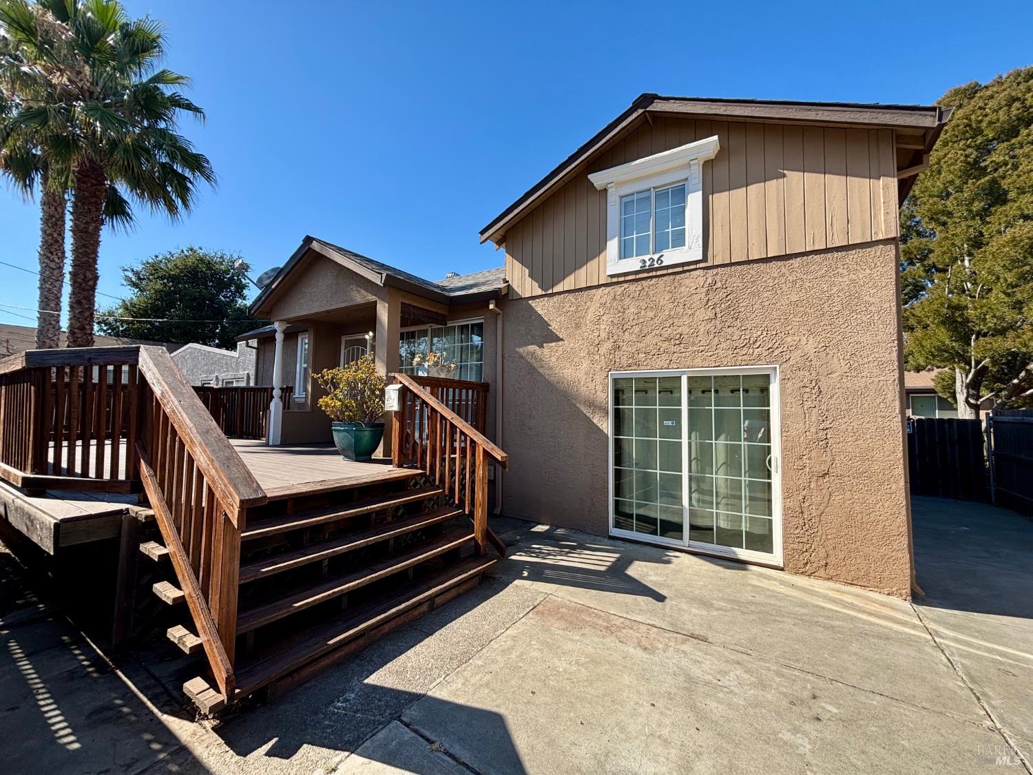 Detail Gallery Image 2 of 38 For 226 Nigh St, Vallejo,  CA 94590 - 3 Beds | 1/1 Baths