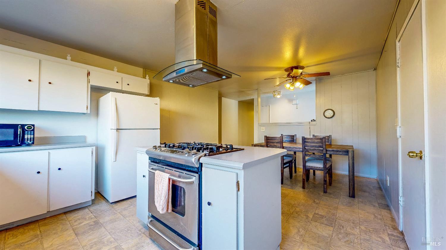 Detail Gallery Image 18 of 47 For 805 Lombard Way, Rohnert Park,  CA 94928 - 4 Beds | 2 Baths