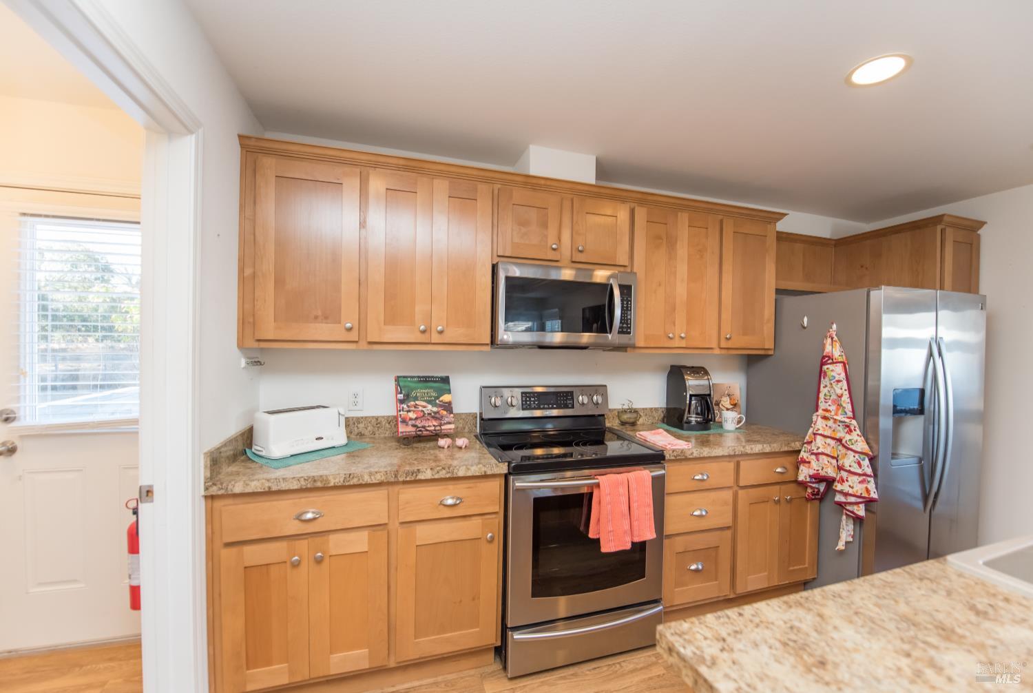 Detail Gallery Image 42 of 88 For 5301 Hutchinson Rd, Sebastopol,  CA 95472 - 3 Beds | 3 Baths