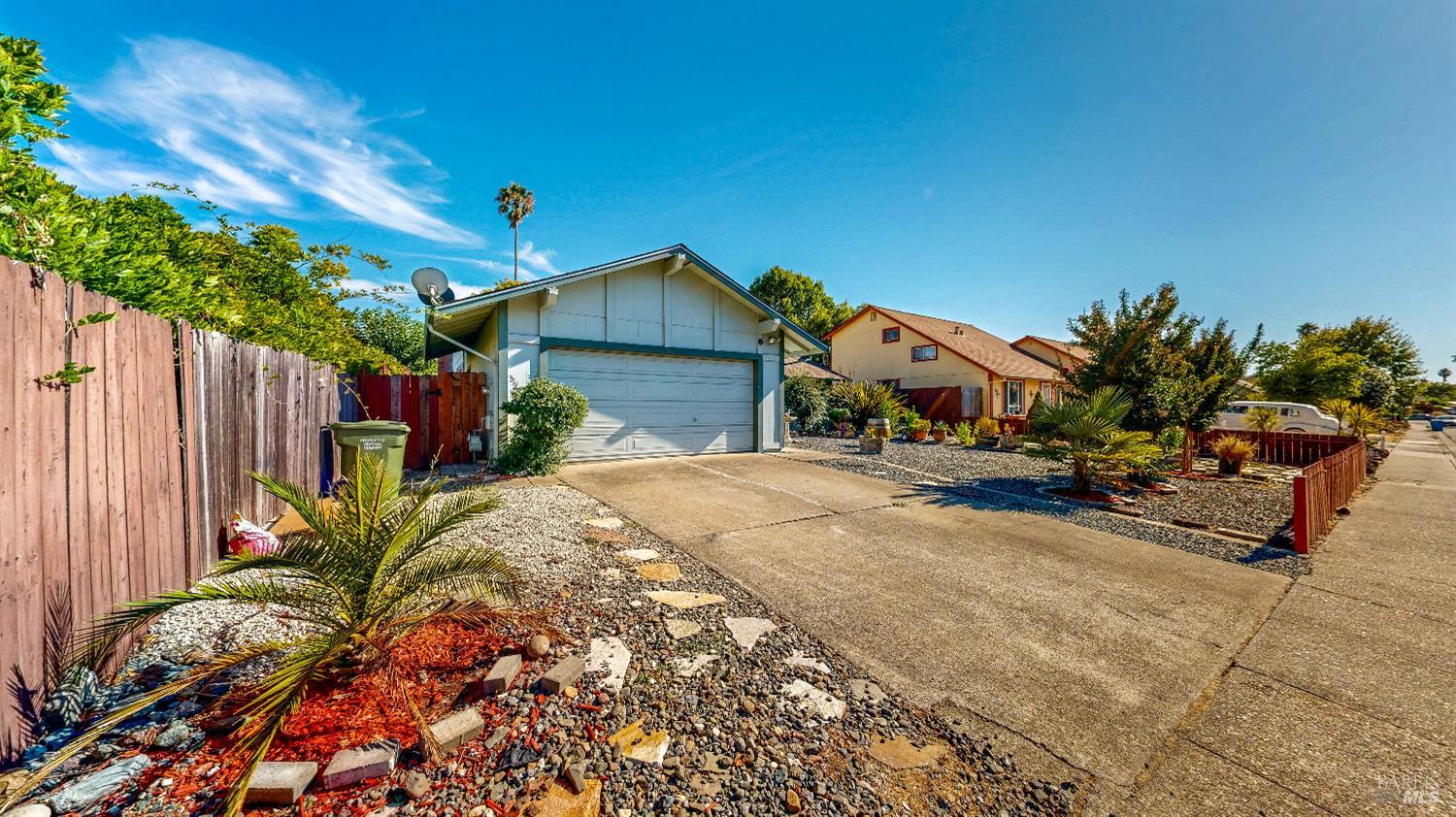 Detail Gallery Image 3 of 47 For 805 Lombard Way, Rohnert Park,  CA 94928 - 4 Beds | 2 Baths
