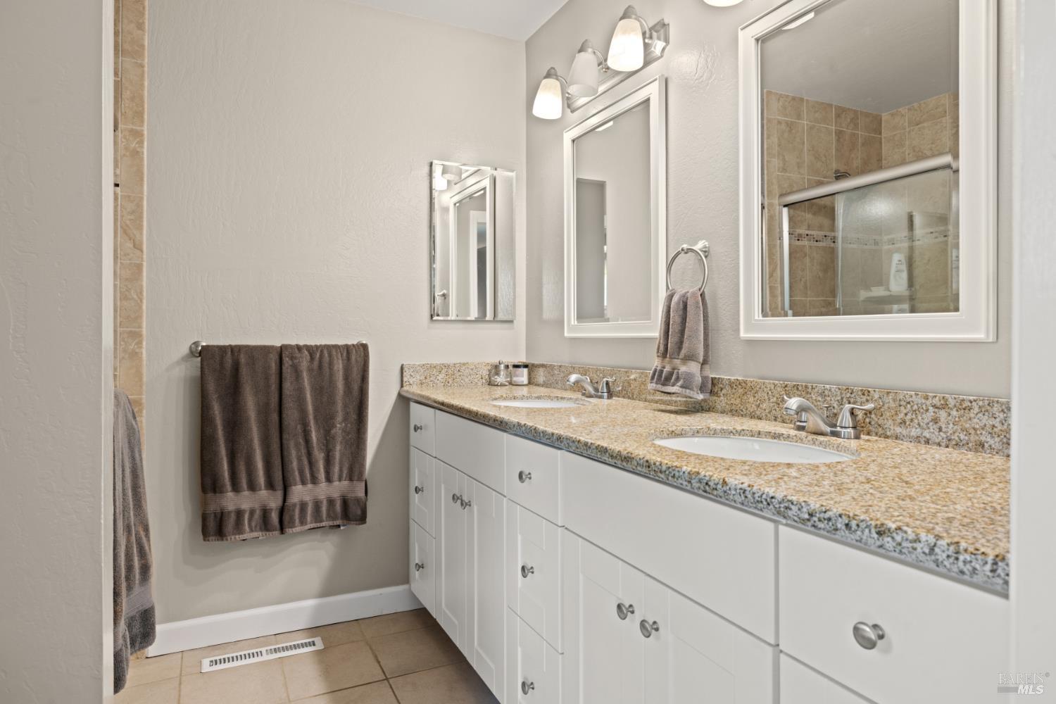 Detail Gallery Image 25 of 42 For 2014 Crinella Dr, Petaluma,  CA 94954 - 4 Beds | 2 Baths