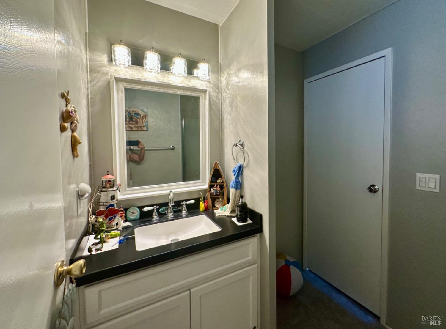 Detail Gallery Image 20 of 27 For 102 Royal Oak Ct 102, Fairfield,  CA 94533 - 3 Beds | 2 Baths
