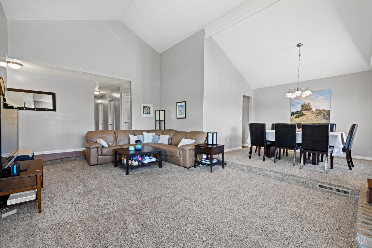 Detail Gallery Image 6 of 42 For 2014 Crinella Dr, Petaluma,  CA 94954 - 4 Beds | 2 Baths