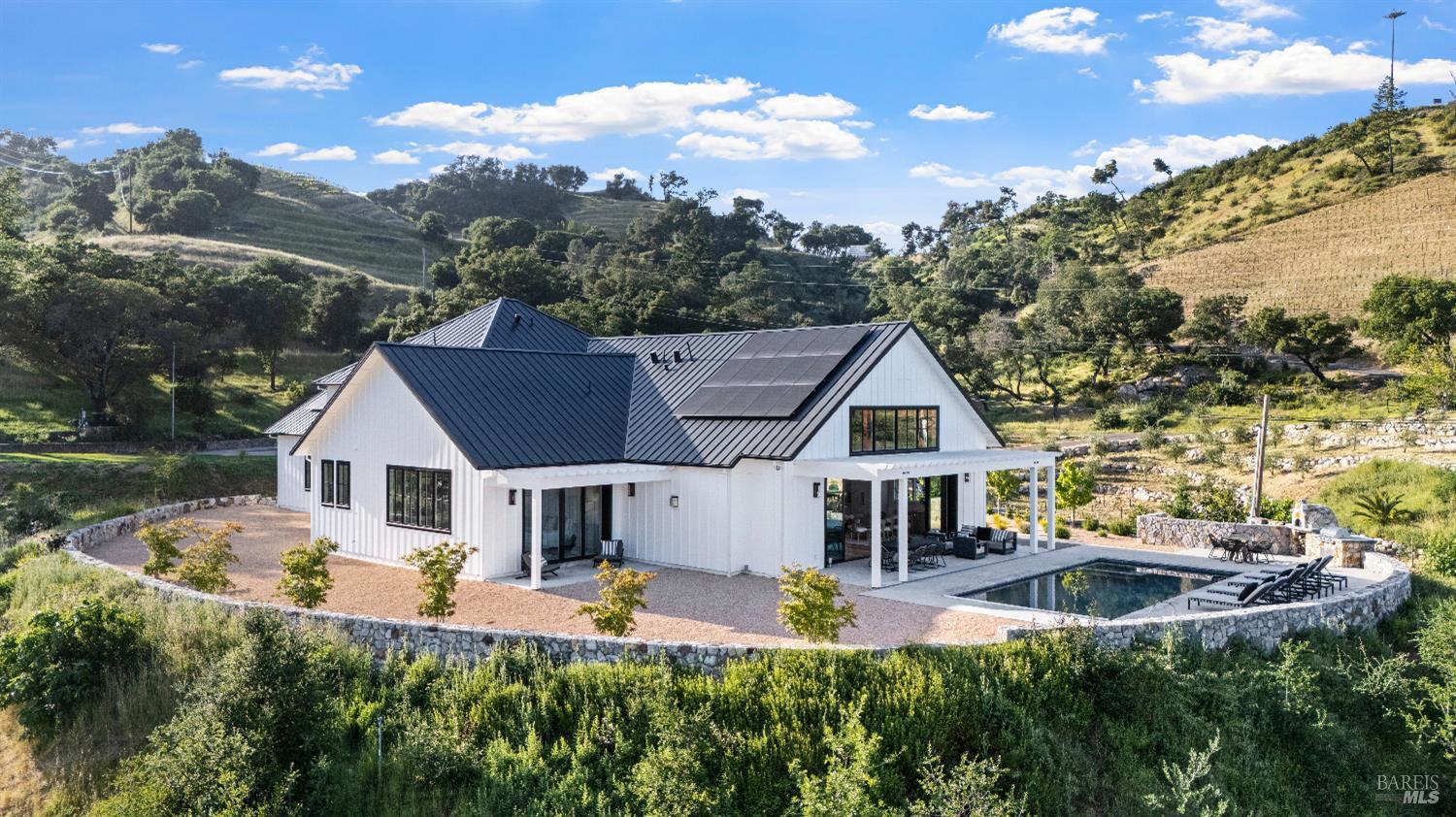 Detail Gallery Image 2 of 68 For 2509 Madrona Ave, Saint Helena,  CA 94574 - 4 Beds | 4/1 Baths