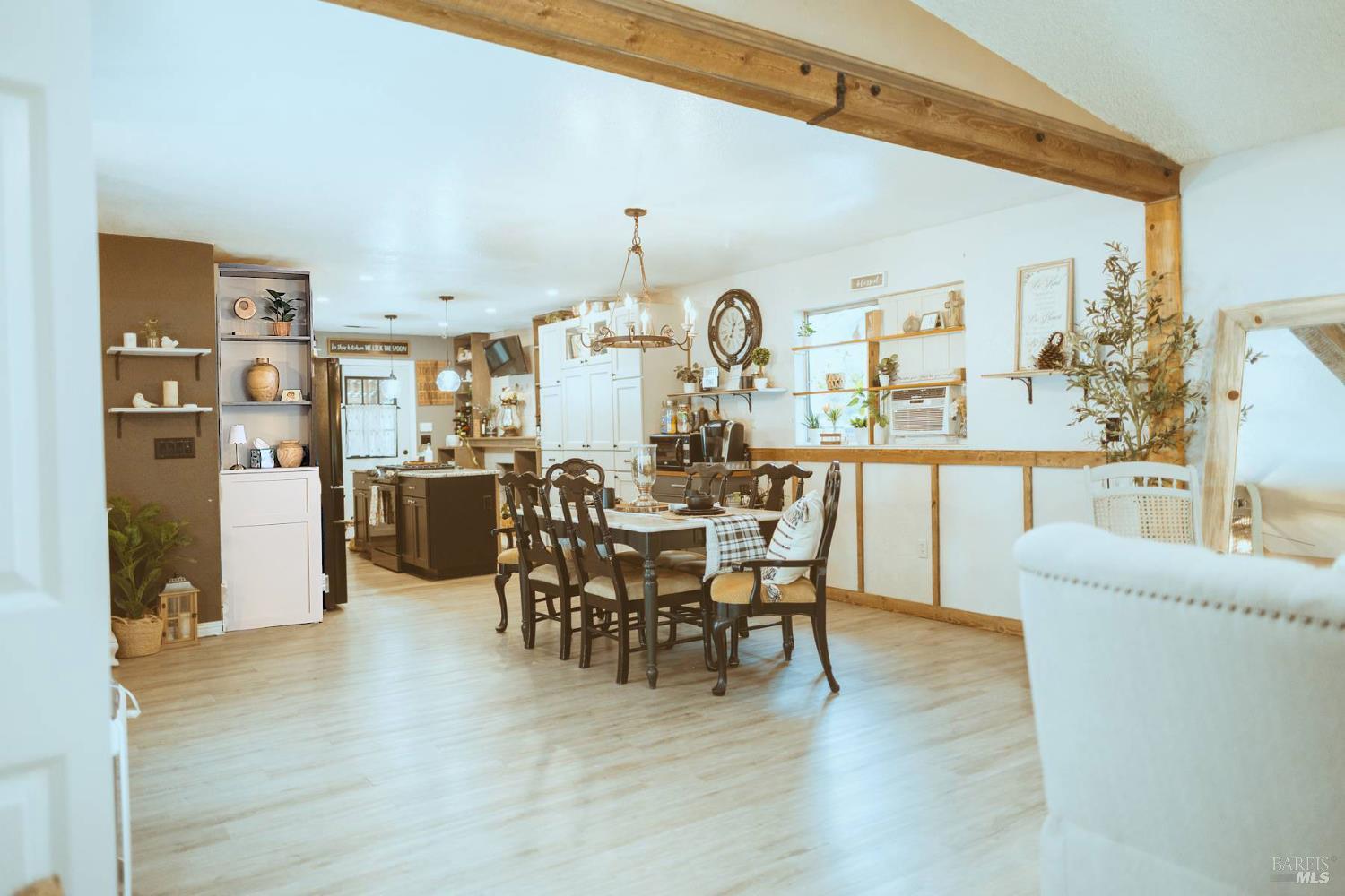 Detail Gallery Image 5 of 41 For Address Is Not Disclosed, Rohnert Park,  CA 94928 - 3 Beds | 2 Baths