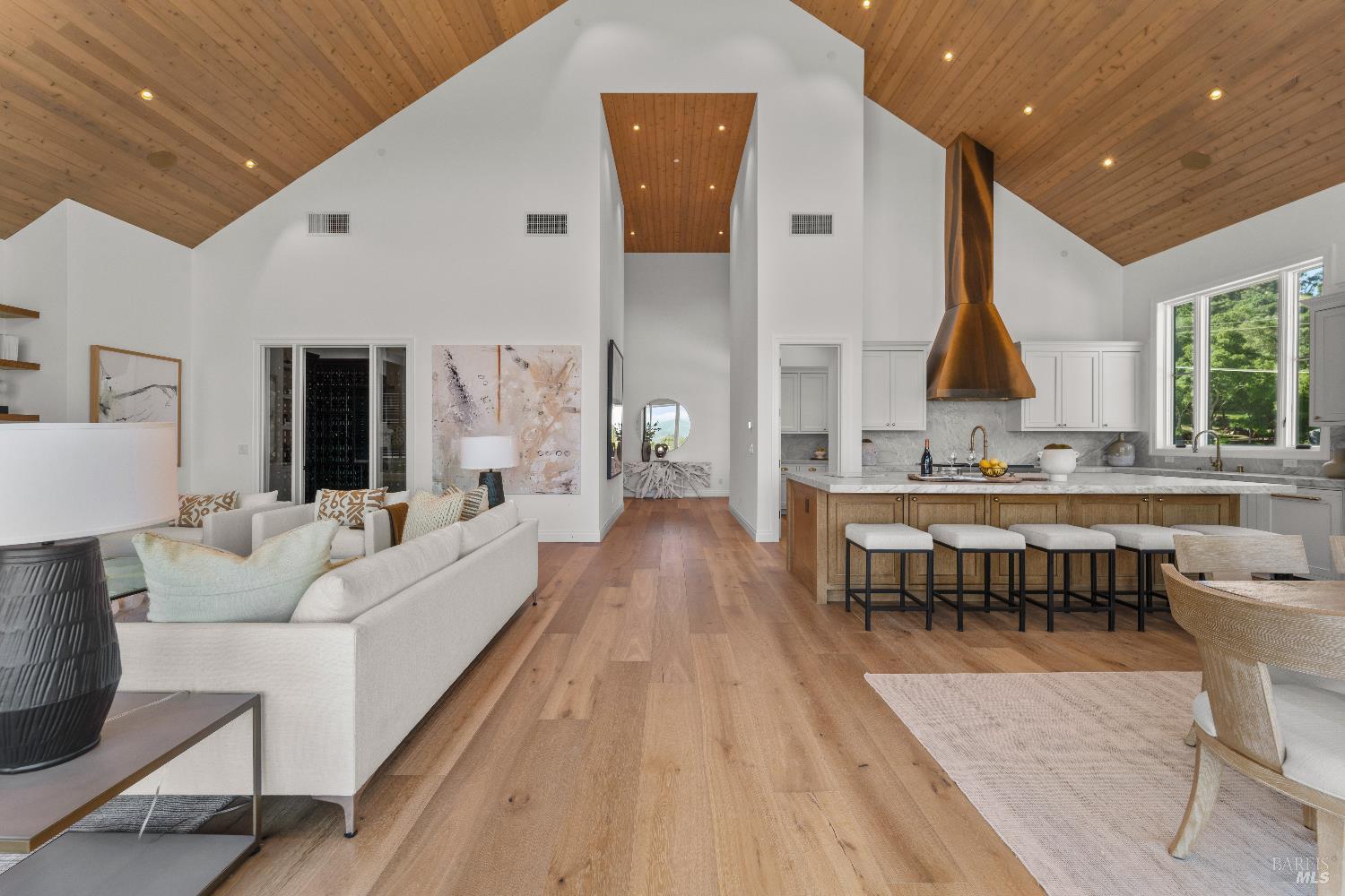 Detail Gallery Image 13 of 68 For 2509 Madrona Ave, Saint Helena,  CA 94574 - 4 Beds | 4/1 Baths