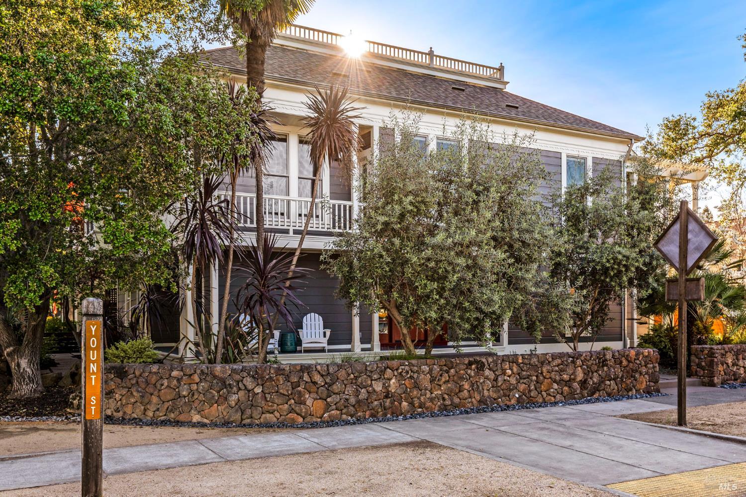 Detail Gallery Image 6 of 96 For 6555 Yount St, Yountville,  CA 94599 - 3 Beds | 2/1 Baths