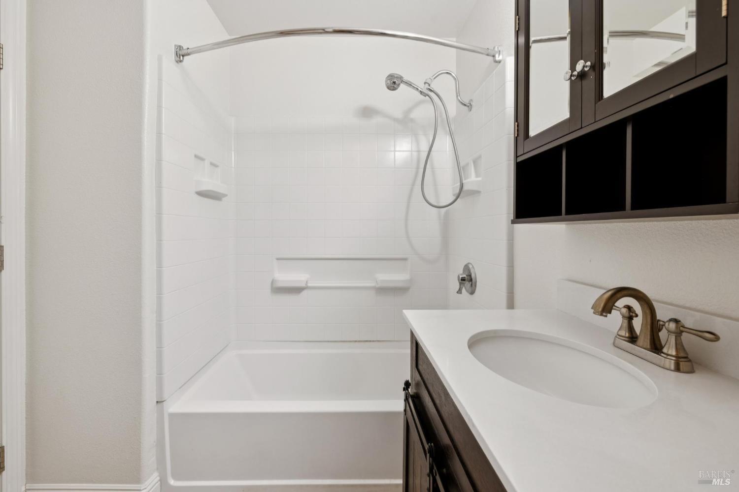 Detail Gallery Image 19 of 27 For 225 Burt St #34,  Santa Rosa,  CA 95407 - 2 Beds | 2 Baths
