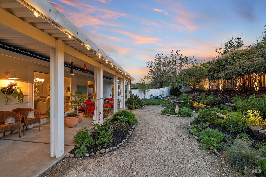 Detail Gallery Image 35 of 39 For 7414 Oakmont Dr, Santa Rosa,  CA 95409 - 3 Beds | 2 Baths