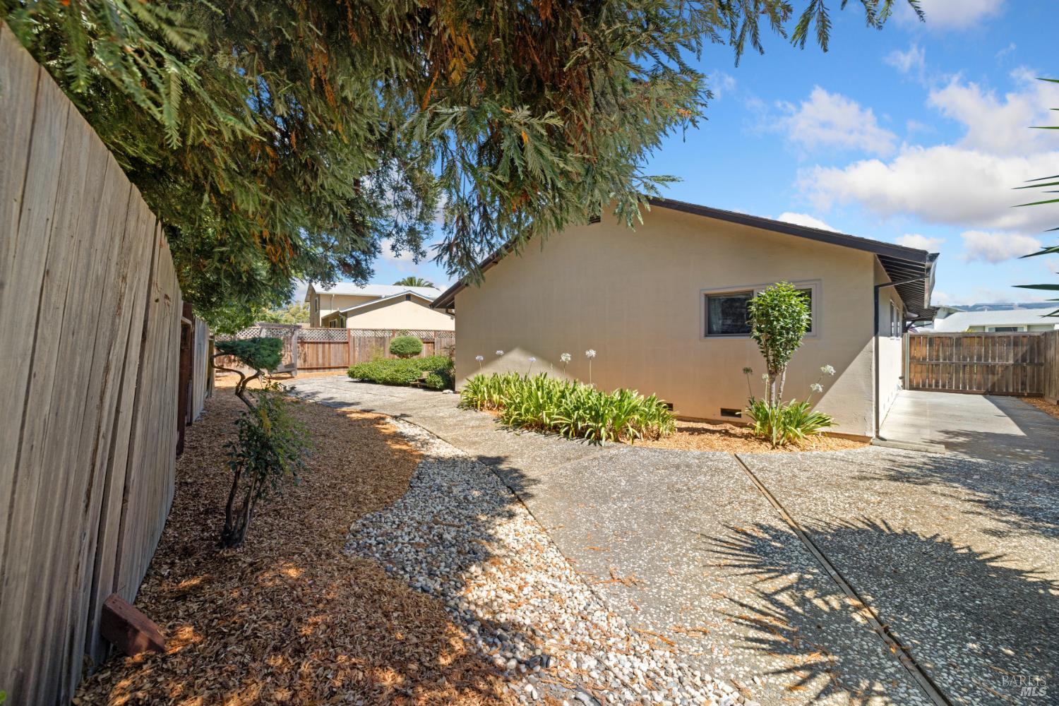 Detail Gallery Image 42 of 42 For 2014 Crinella Dr, Petaluma,  CA 94954 - 4 Beds | 2 Baths