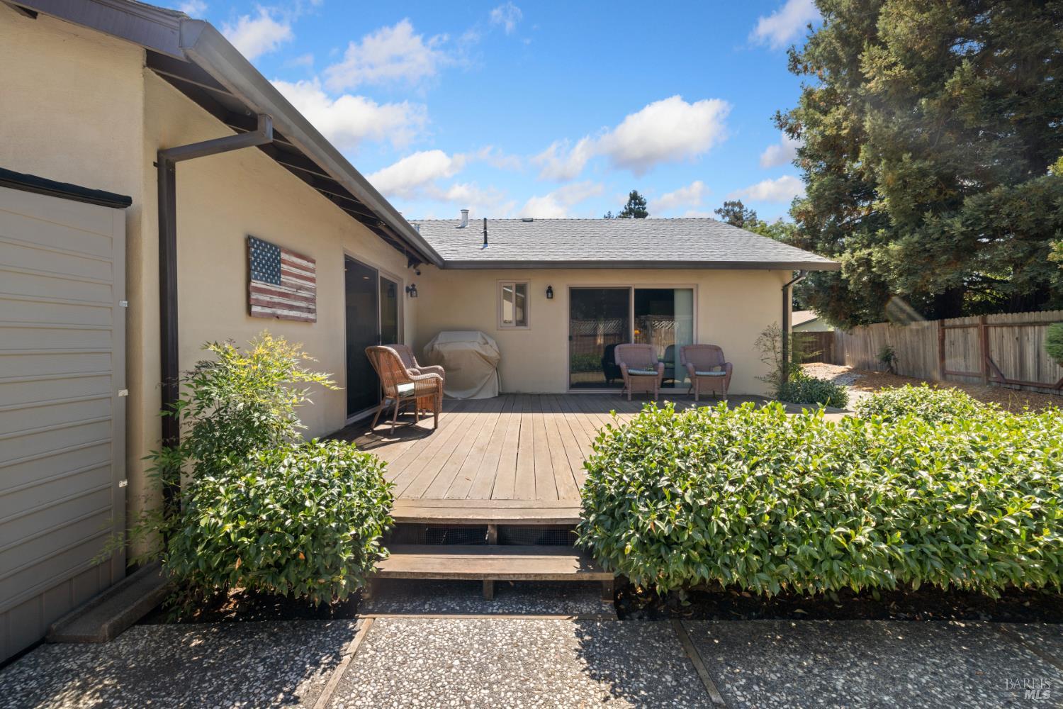 Detail Gallery Image 38 of 42 For 2014 Crinella Dr, Petaluma,  CA 94954 - 4 Beds | 2 Baths
