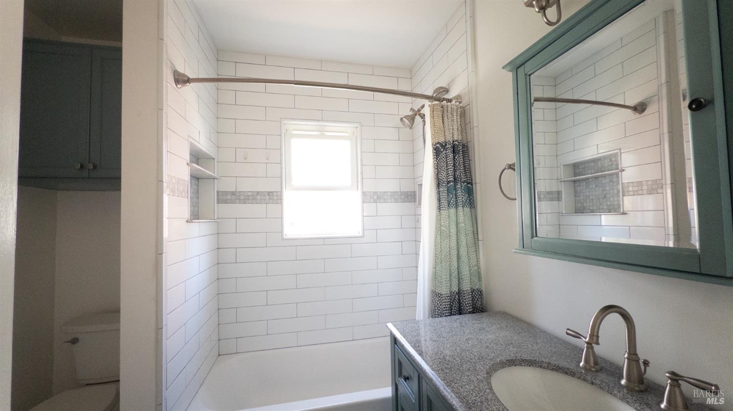Detail Gallery Image 17 of 37 For 28 D St, Vallejo,  CA 94590 - 2 Beds | 1 Baths