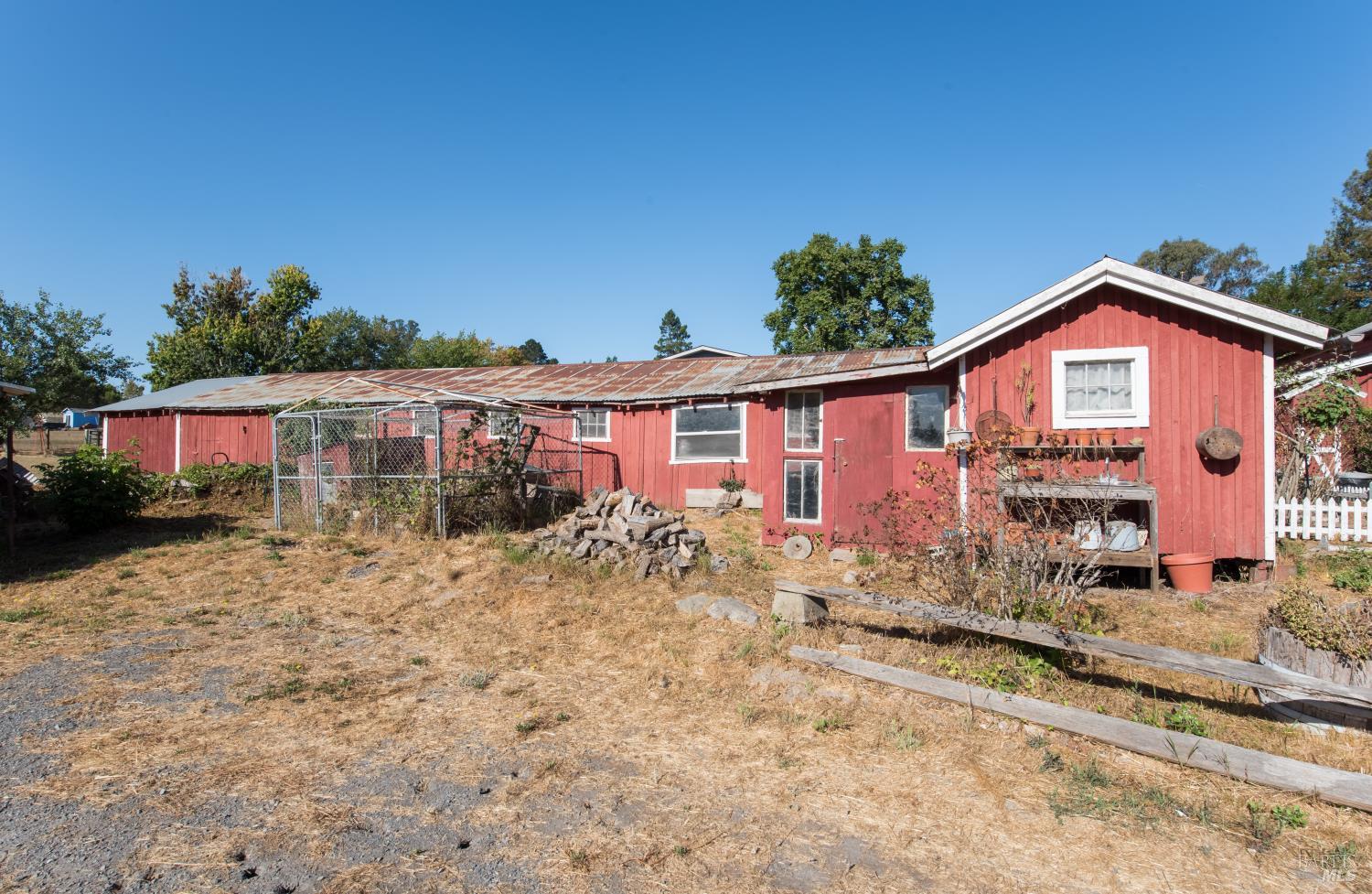 Detail Gallery Image 64 of 88 For 5301 Hutchinson Rd, Sebastopol,  CA 95472 - 3 Beds | 3 Baths