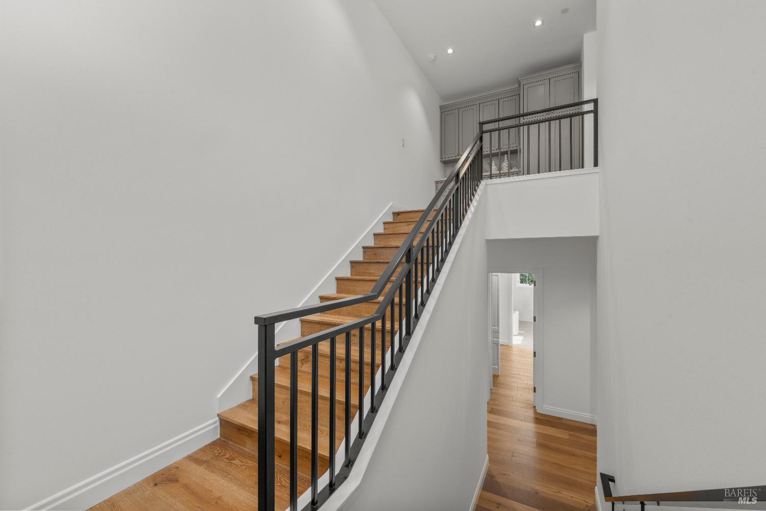 Detail Gallery Image 46 of 68 For 2509 Madrona Ave, Saint Helena,  CA 94574 - 4 Beds | 4/1 Baths