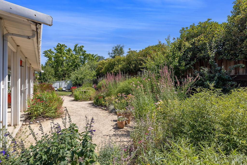 Detail Gallery Image 30 of 39 For 7414 Oakmont Dr, Santa Rosa,  CA 95409 - 3 Beds | 2 Baths