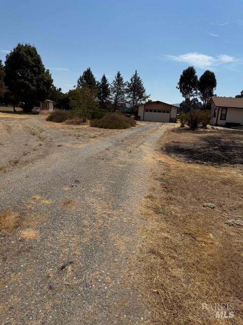 Detail Gallery Image 9 of 11 For 22751 Oak Ln, Covelo,  CA 95428 - 3 Beds | 2/1 Baths