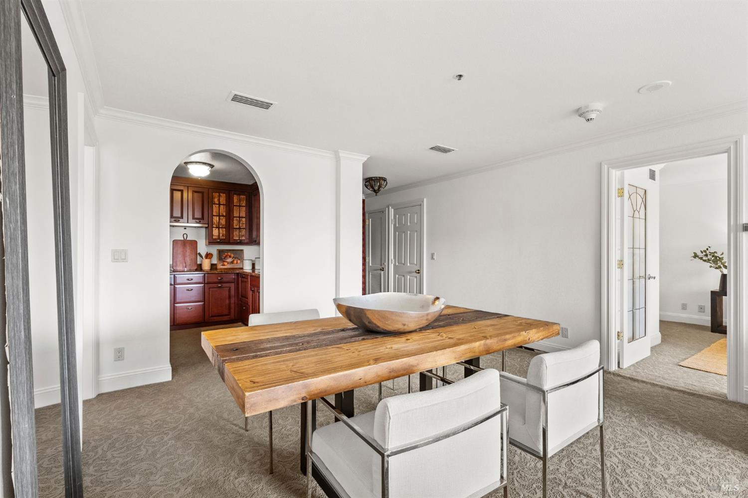 Detail Gallery Image 10 of 31 For 100 Thorndale Dr #244,  San Rafael,  CA 94903 - 2 Beds | 1/1 Baths