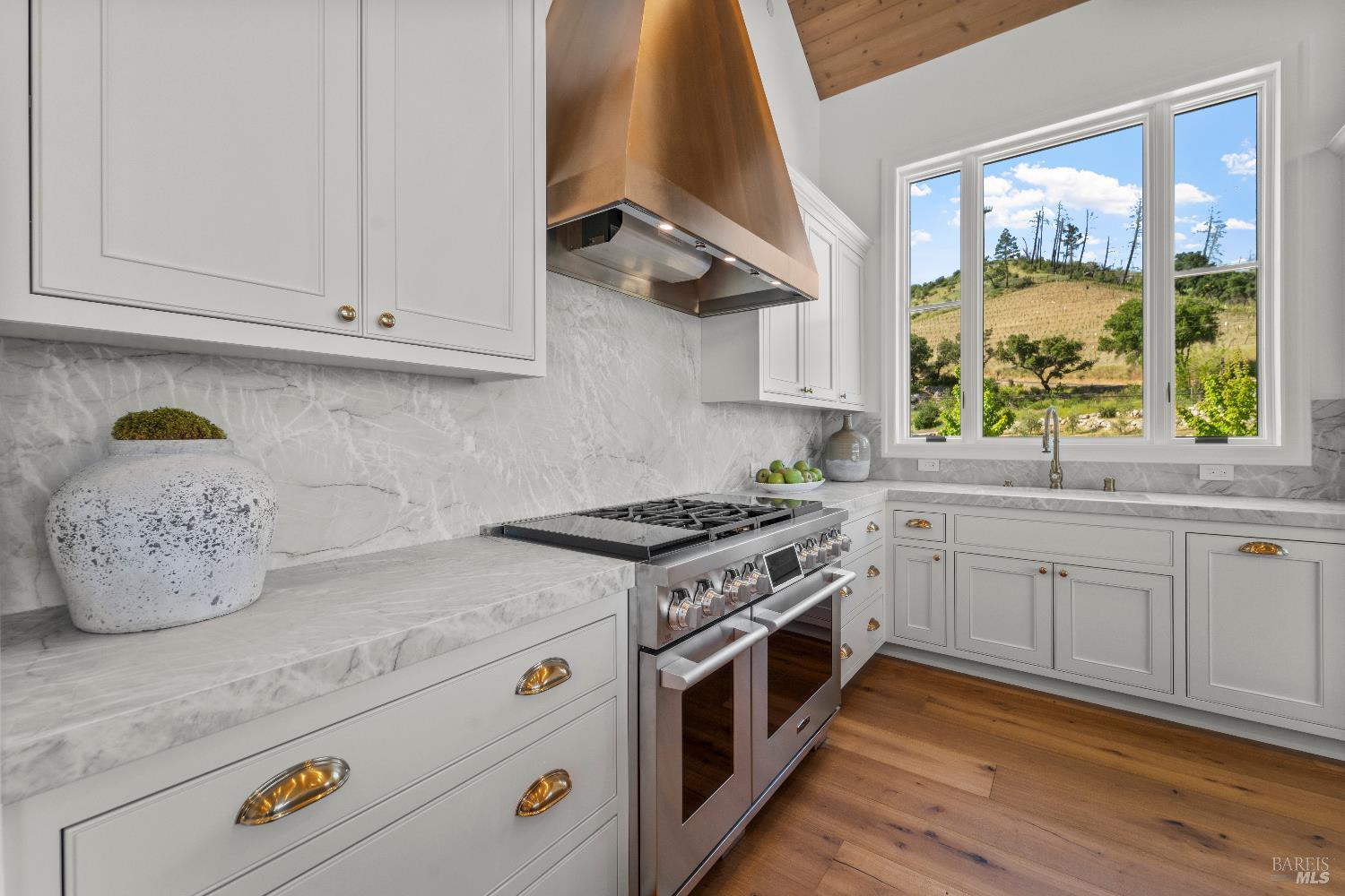 Detail Gallery Image 21 of 68 For 2509 Madrona Ave, Saint Helena,  CA 94574 - 4 Beds | 4/1 Baths