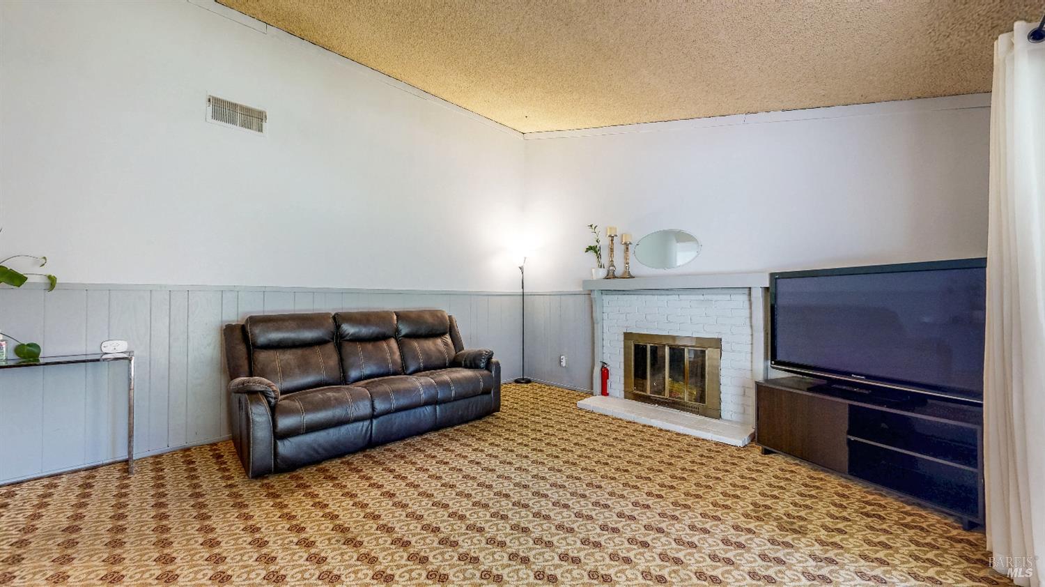 Detail Gallery Image 8 of 47 For 805 Lombard Way, Rohnert Park,  CA 94928 - 4 Beds | 2 Baths