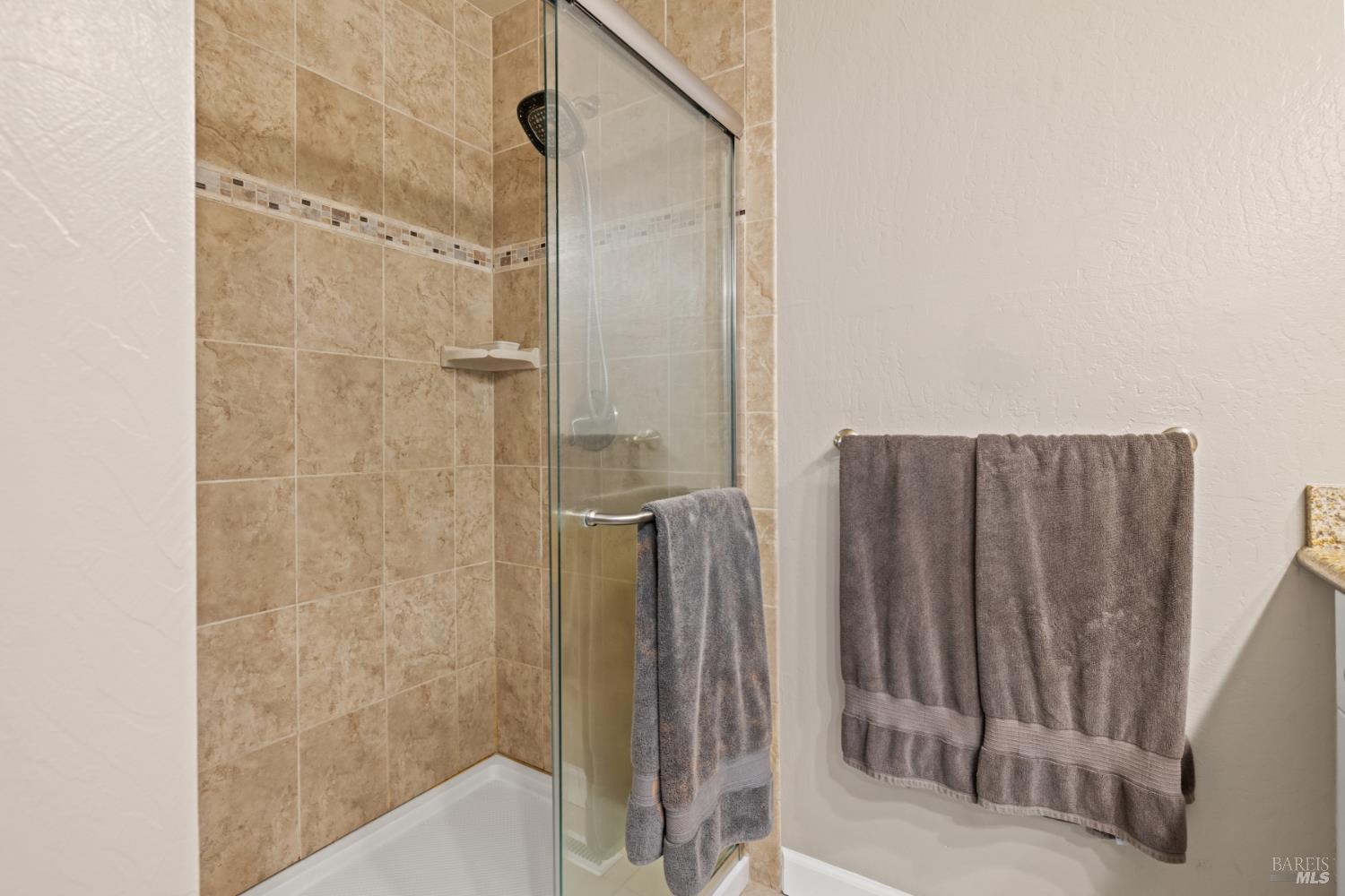 Detail Gallery Image 26 of 42 For 2014 Crinella Dr, Petaluma,  CA 94954 - 4 Beds | 2 Baths