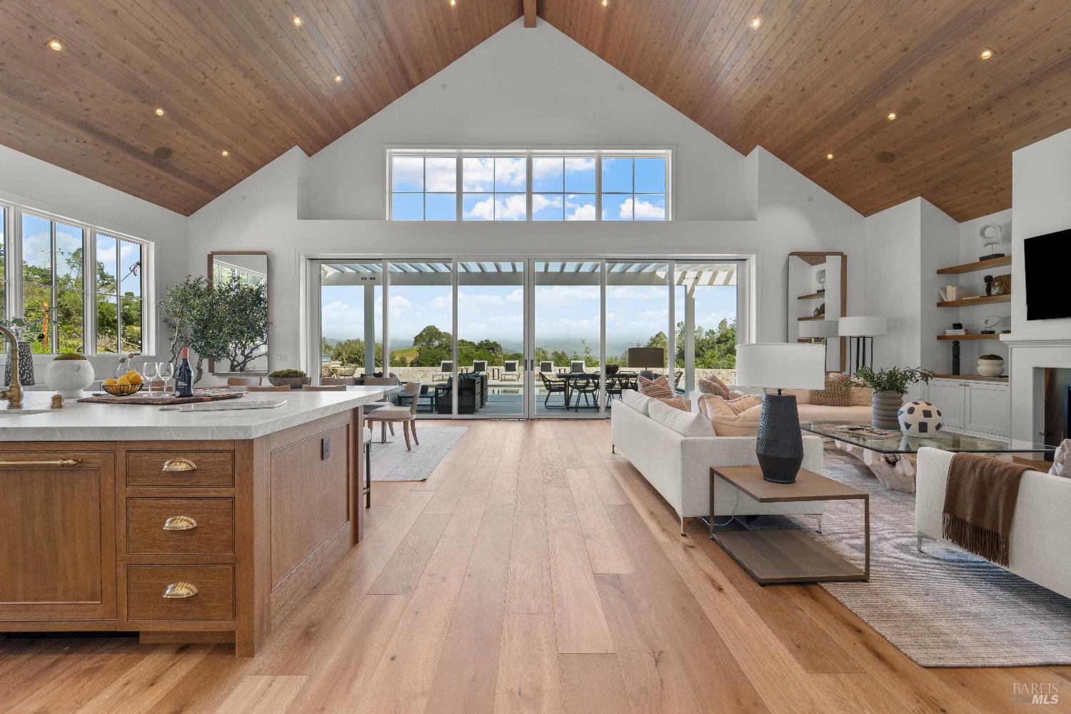 Detail Gallery Image 7 of 68 For 2509 Madrona Ave, Saint Helena,  CA 94574 - 4 Beds | 4/1 Baths
