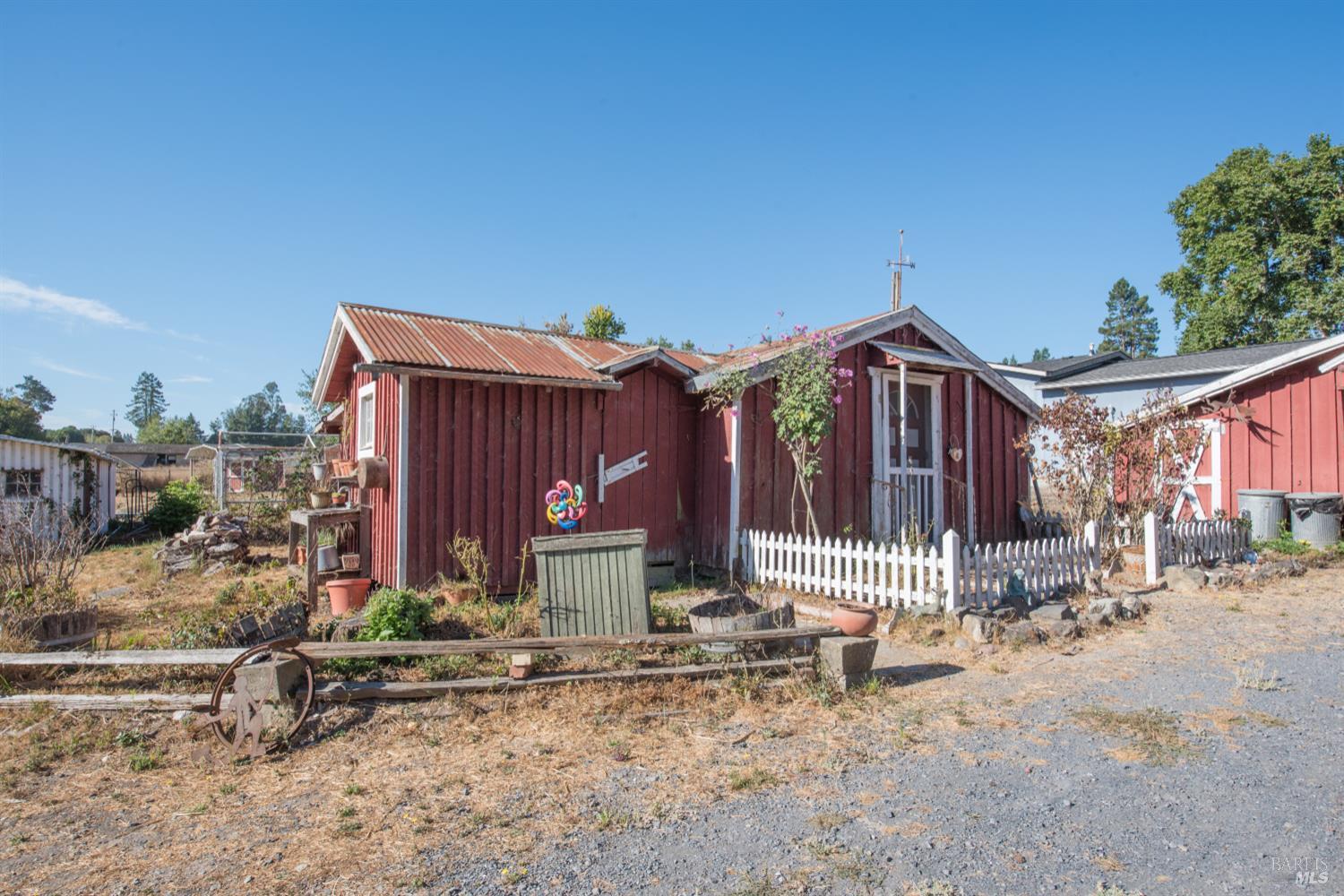 Detail Gallery Image 63 of 88 For 5301 Hutchinson Rd, Sebastopol,  CA 95472 - 3 Beds | 3 Baths