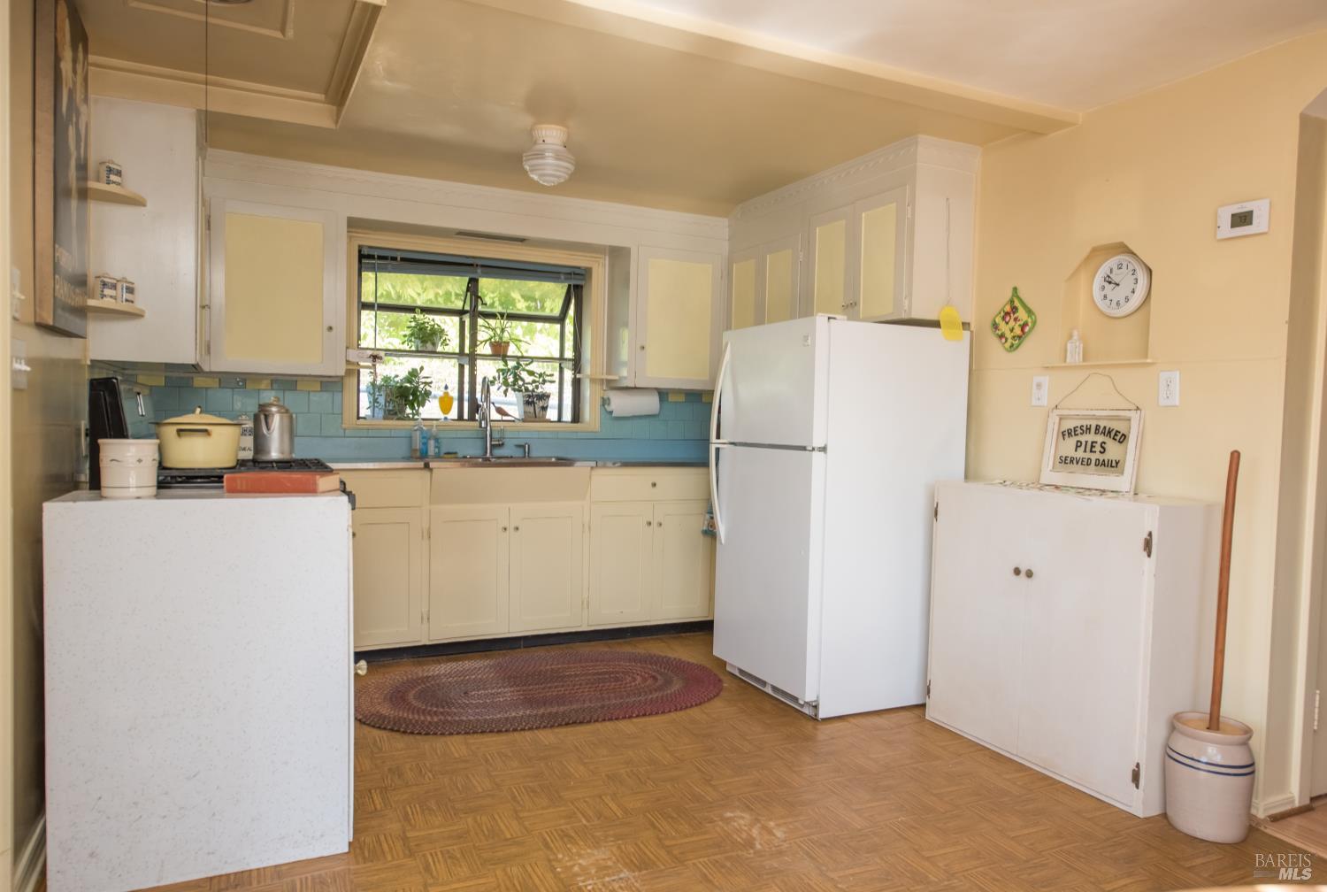 Detail Gallery Image 16 of 88 For 5301 Hutchinson Rd, Sebastopol,  CA 95472 - 3 Beds | 3 Baths