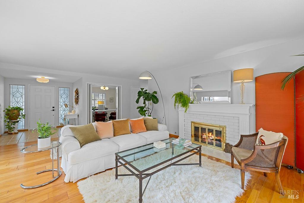 Detail Gallery Image 9 of 39 For 7414 Oakmont Dr, Santa Rosa,  CA 95409 - 3 Beds | 2 Baths