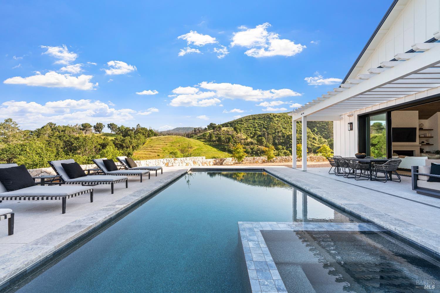 Detail Gallery Image 11 of 68 For 2509 Madrona Ave, Saint Helena,  CA 94574 - 4 Beds | 4/1 Baths