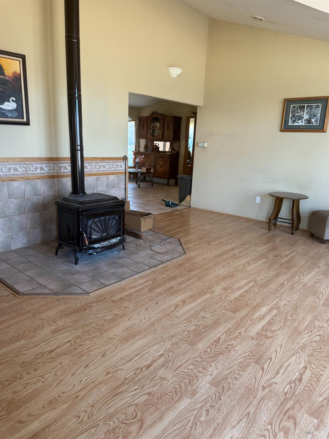 Detail Gallery Image 2 of 11 For 22751 Oak Ln, Covelo,  CA 95428 - 3 Beds | 2/1 Baths