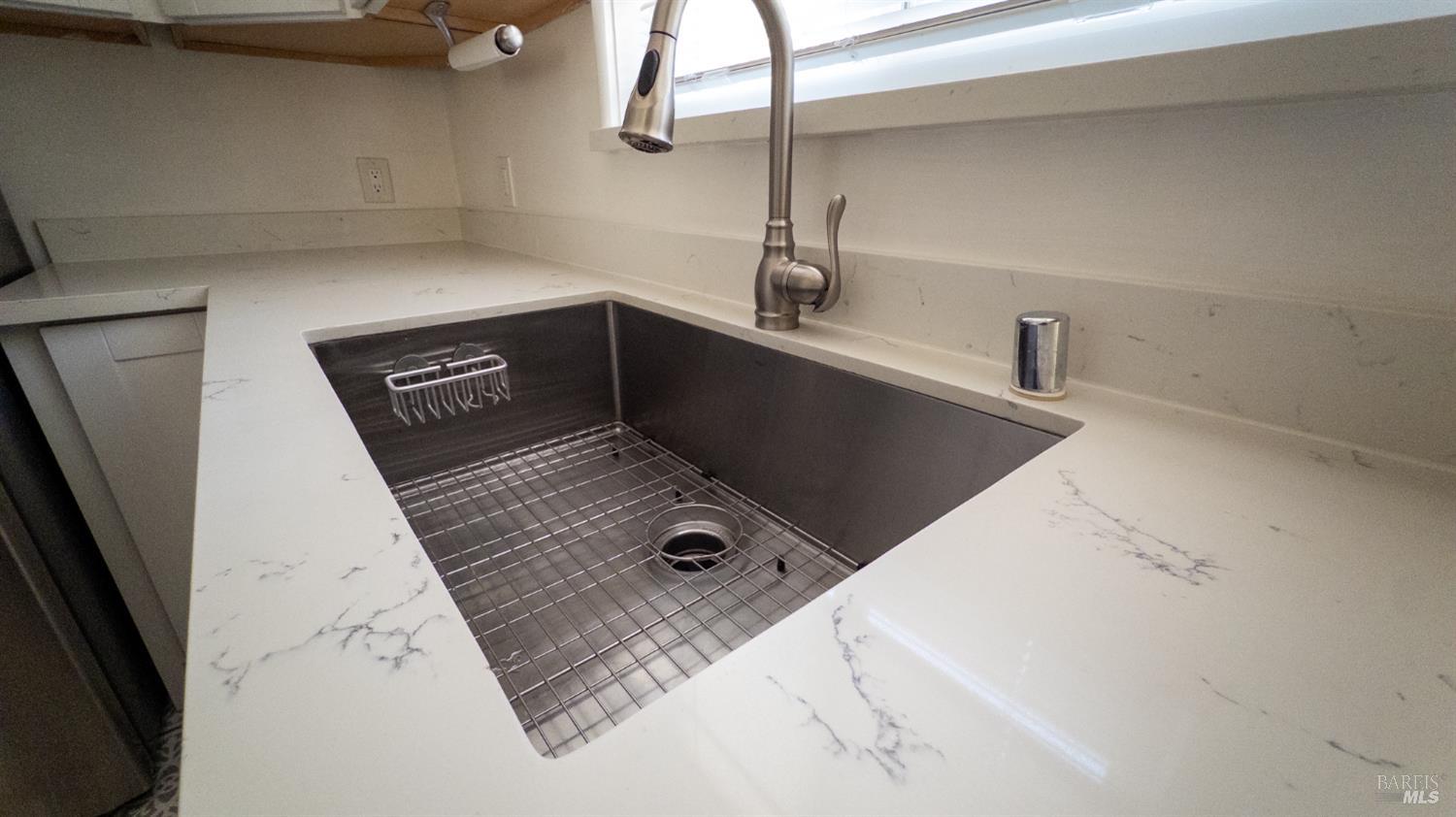 Detail Gallery Image 12 of 37 For 28 D St, Vallejo,  CA 94590 - 2 Beds | 1 Baths