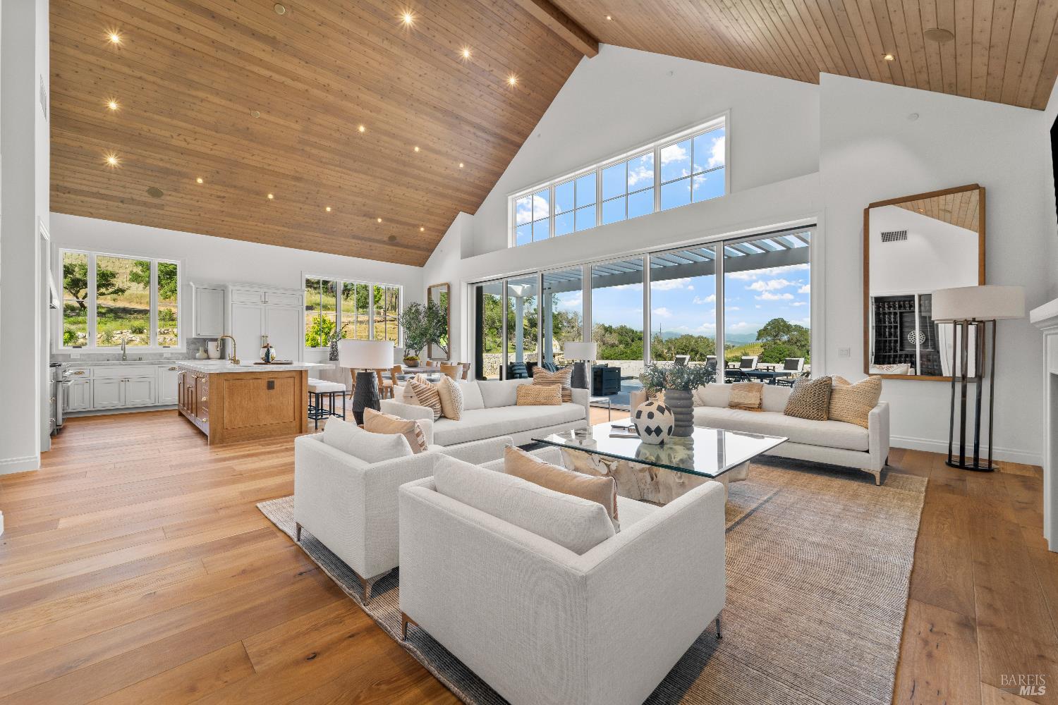 Detail Gallery Image 18 of 68 For 2509 Madrona Ave, Saint Helena,  CA 94574 - 4 Beds | 4/1 Baths