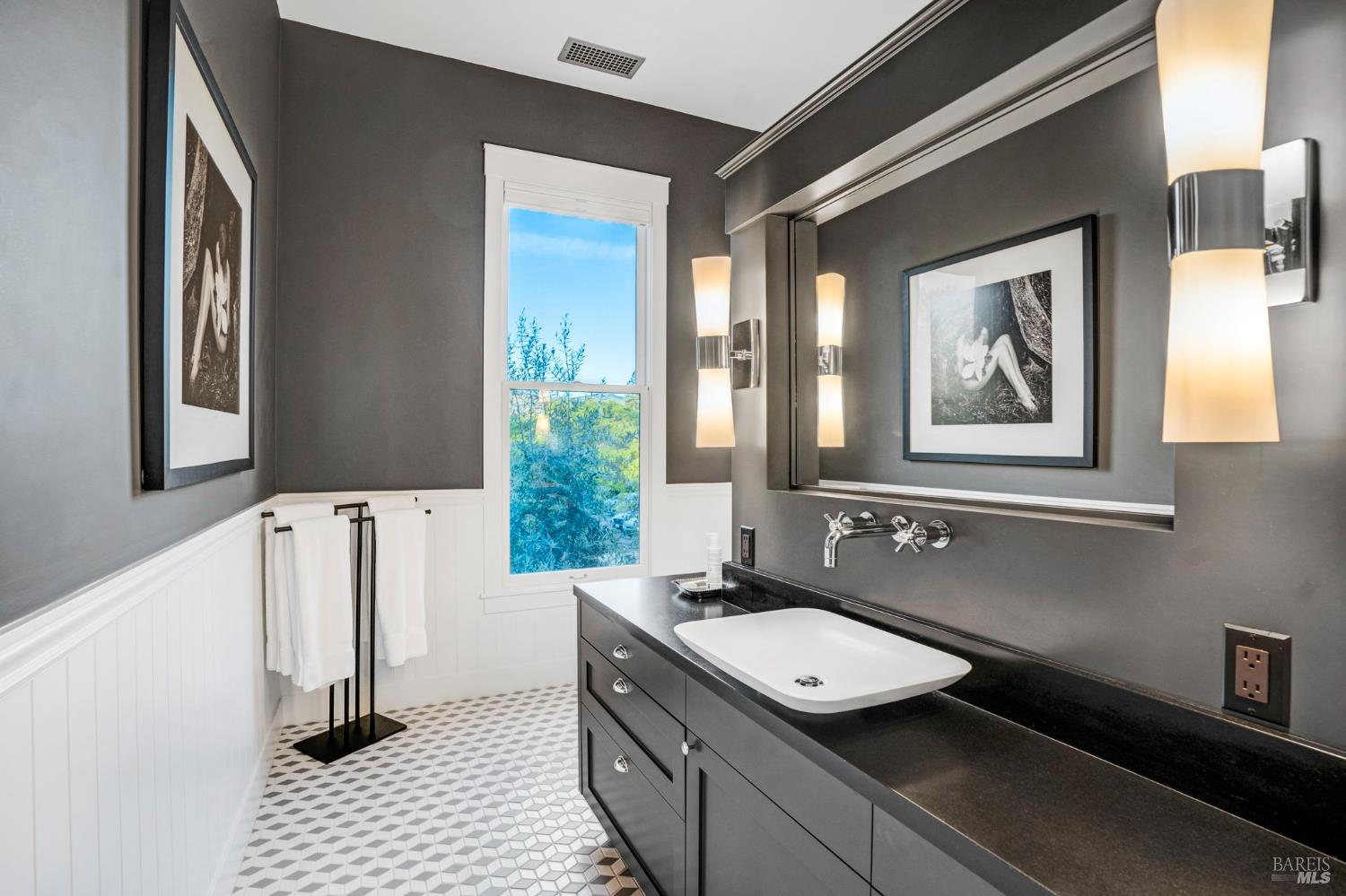 Detail Gallery Image 69 of 96 For 6555 Yount St, Yountville,  CA 94599 - 3 Beds | 2/1 Baths