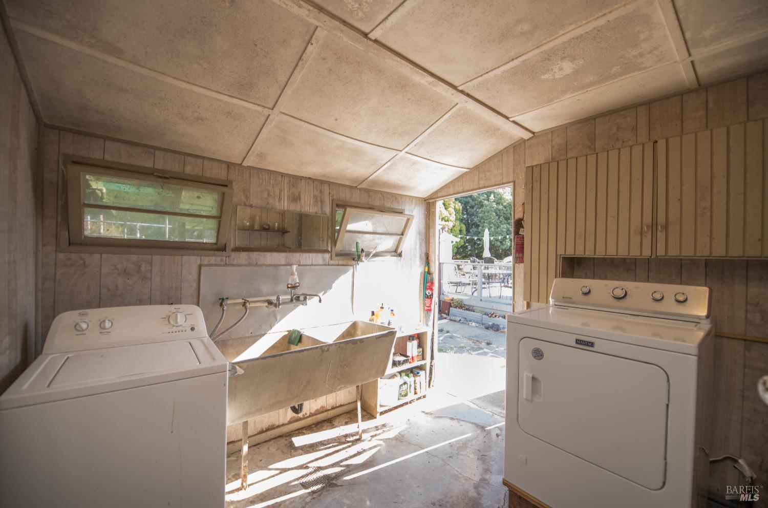 Detail Gallery Image 29 of 88 For 5301 Hutchinson Rd, Sebastopol,  CA 95472 - 3 Beds | 3 Baths