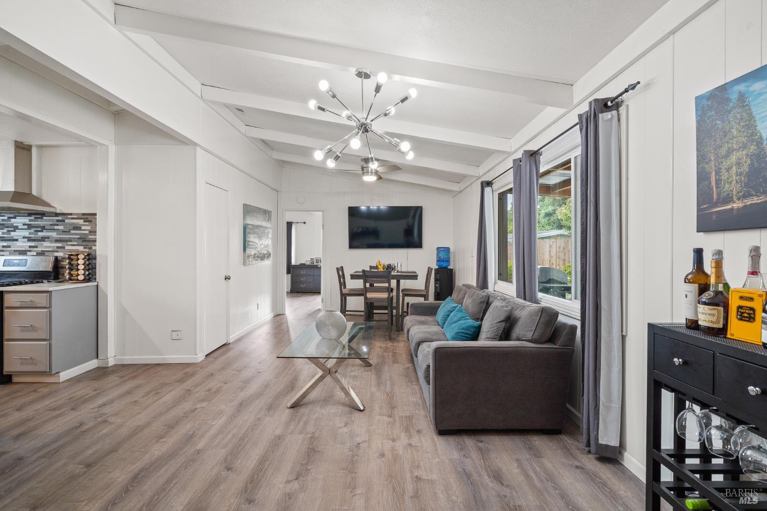 Detail Gallery Image 9 of 43 For 175 Freida Cir, Vallejo,  CA 94590 - 2 Beds | 2 Baths