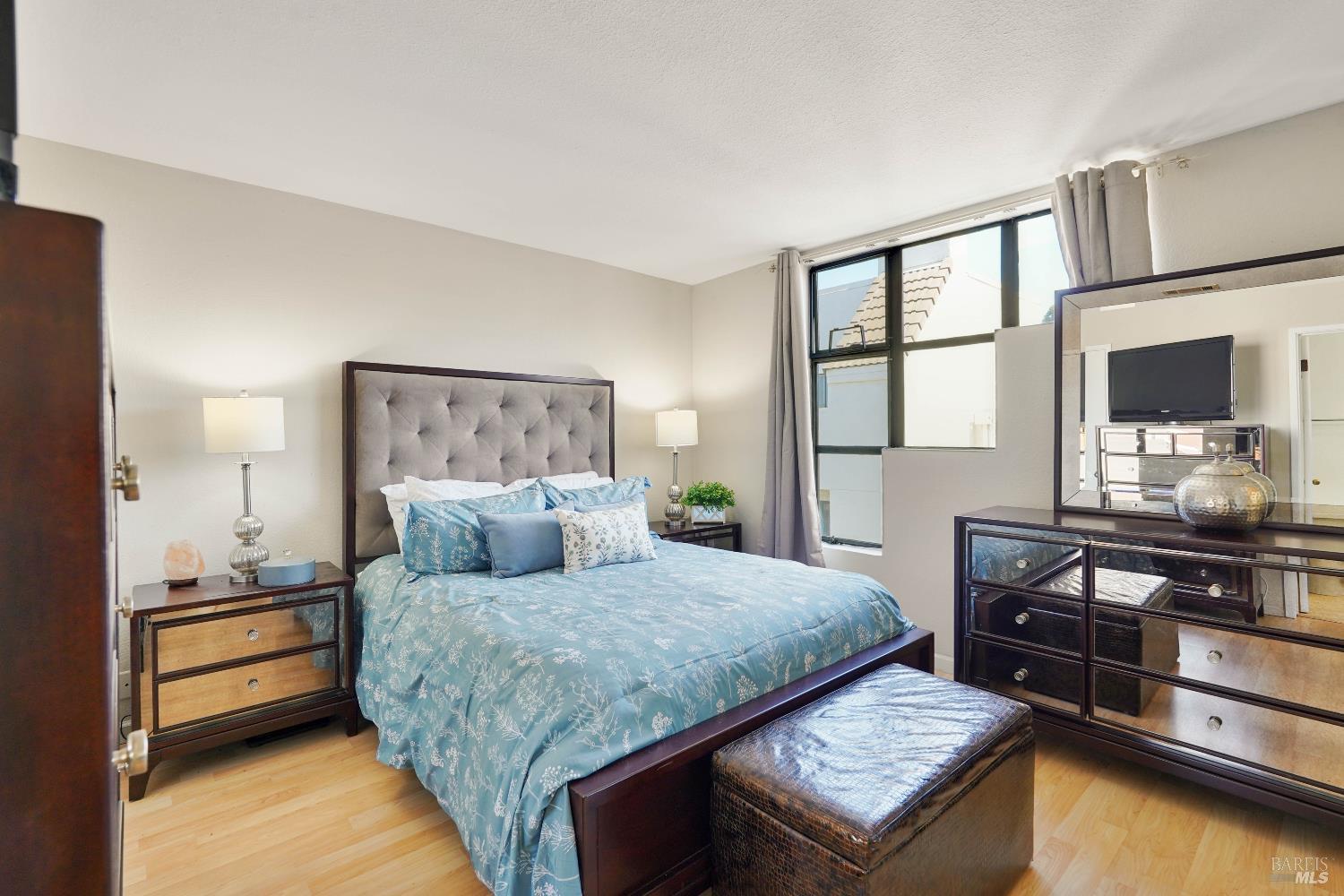 Detail Gallery Image 21 of 35 For 167 Nantucket Ln, Vallejo,  CA 94590 - 2 Beds | 2/1 Baths