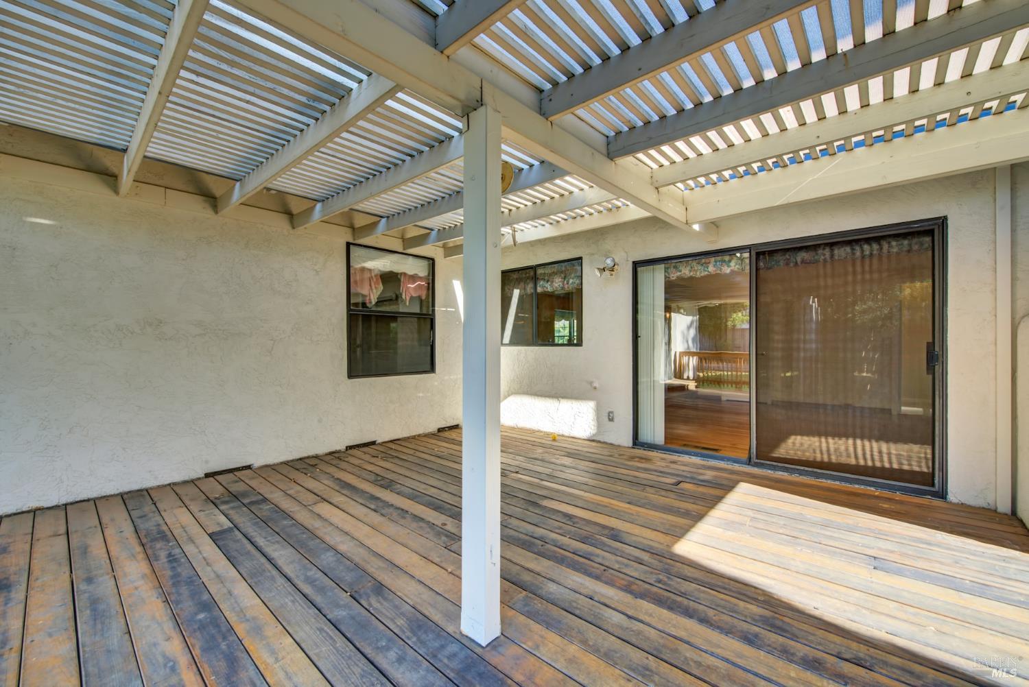 Detail Gallery Image 43 of 55 For 418 Gatehouse Dr, Vacaville,  CA 95687 - 4 Beds | 2/1 Baths