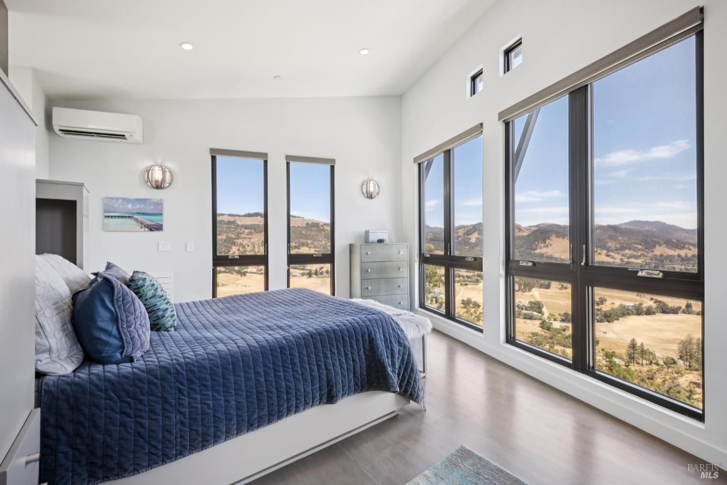 Detail Gallery Image 23 of 41 For 3929 Rincon Ridge Dr, Santa Rosa,  CA 95404 - 3 Beds | 2/1 Baths