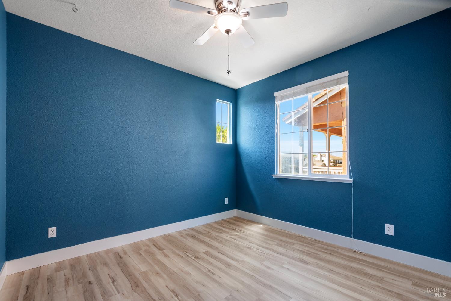 Detail Gallery Image 24 of 53 For 1316 Bello Dr, Dixon,  CA 95620 - 4 Beds | 3 Baths