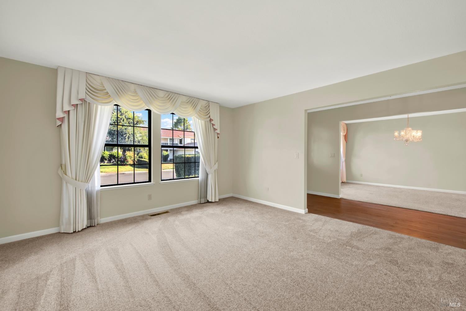 Detail Gallery Image 7 of 55 For 418 Gatehouse Dr, Vacaville,  CA 95687 - 4 Beds | 2/1 Baths