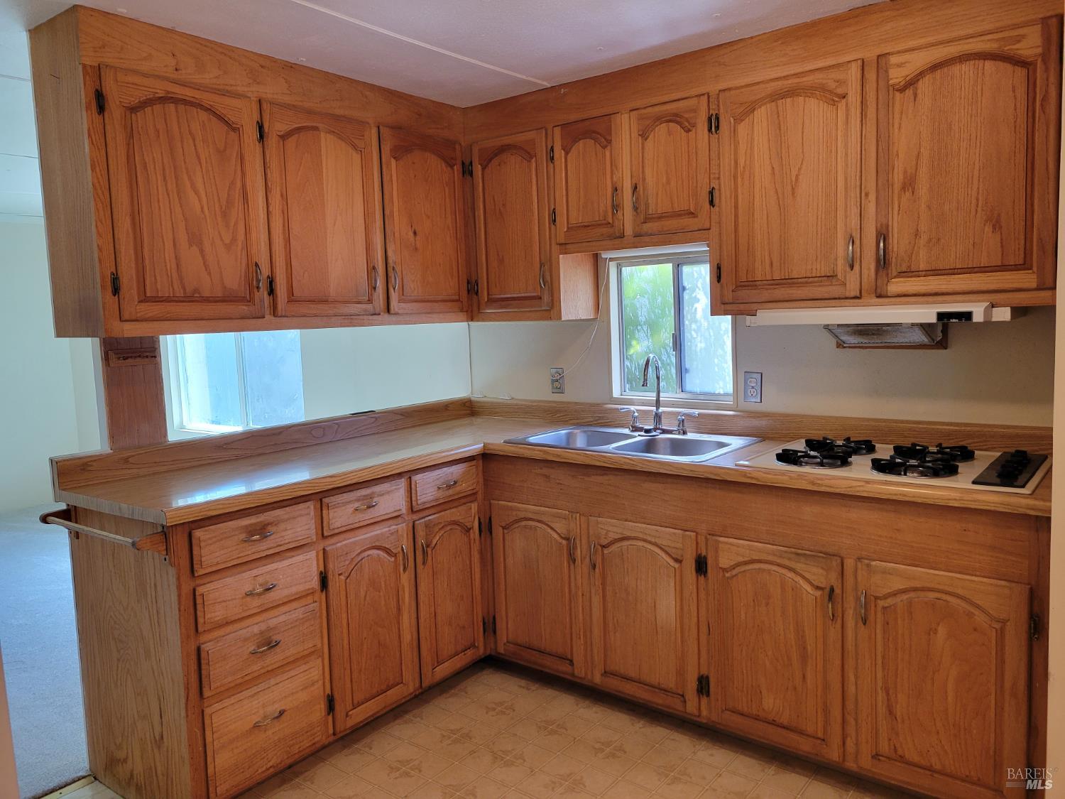 Detail Gallery Image 7 of 35 For 810 Fahey Ct, Vallejo,  CA 94590 - 3 Beds | 1 Baths