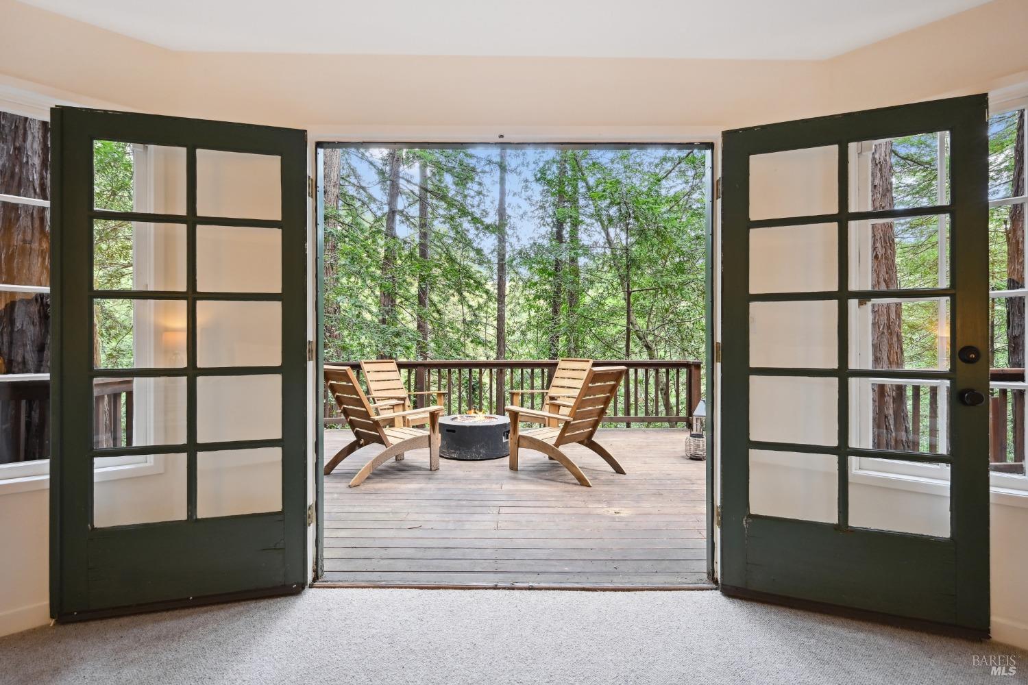 Detail Gallery Image 24 of 35 For 4 Wainwright Pl, Mill Valley,  CA 94941 - 4 Beds | 2/1 Baths