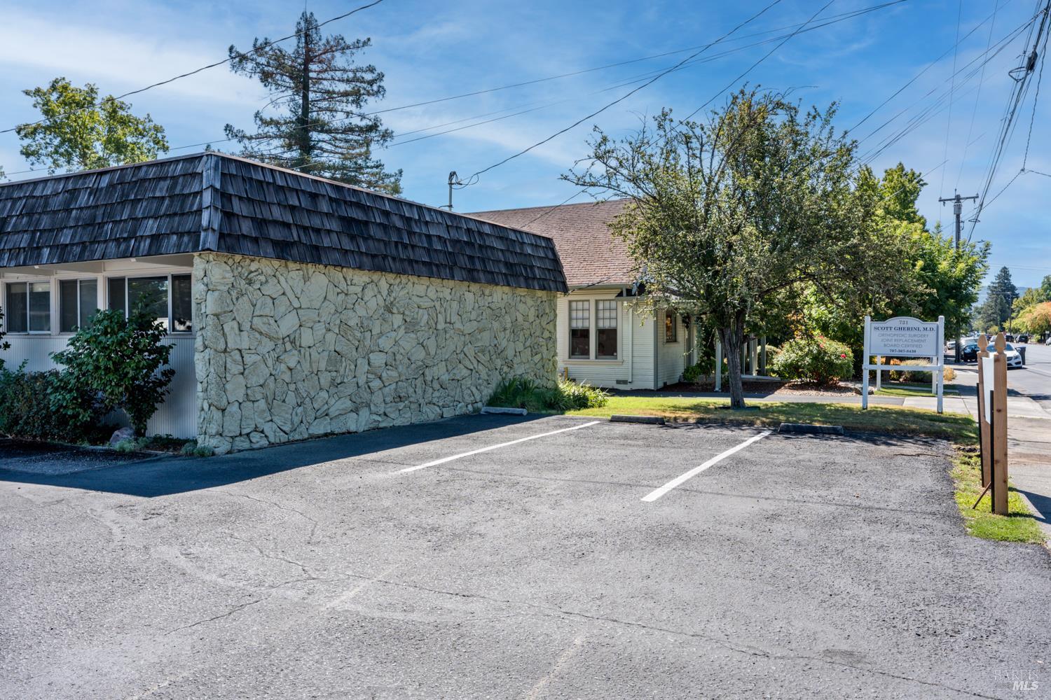 Detail Gallery Image 14 of 27 For 715 S Dora St #1 & 2,  Ukiah,  CA 95482 - – Beds | – Baths
