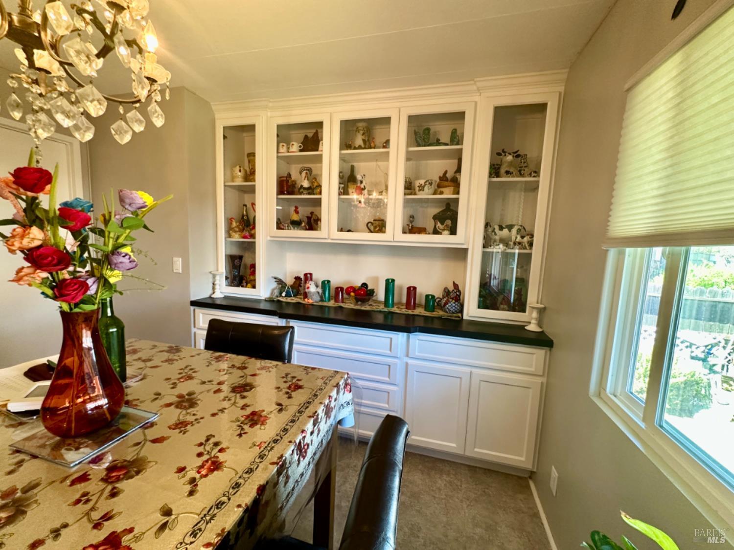 Detail Gallery Image 5 of 27 For 102 Royal Oak Ct 102, Fairfield,  CA 94533 - 3 Beds | 2 Baths