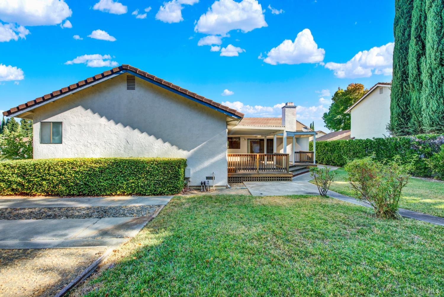 Detail Gallery Image 49 of 55 For 418 Gatehouse Dr, Vacaville,  CA 95687 - 4 Beds | 2/1 Baths