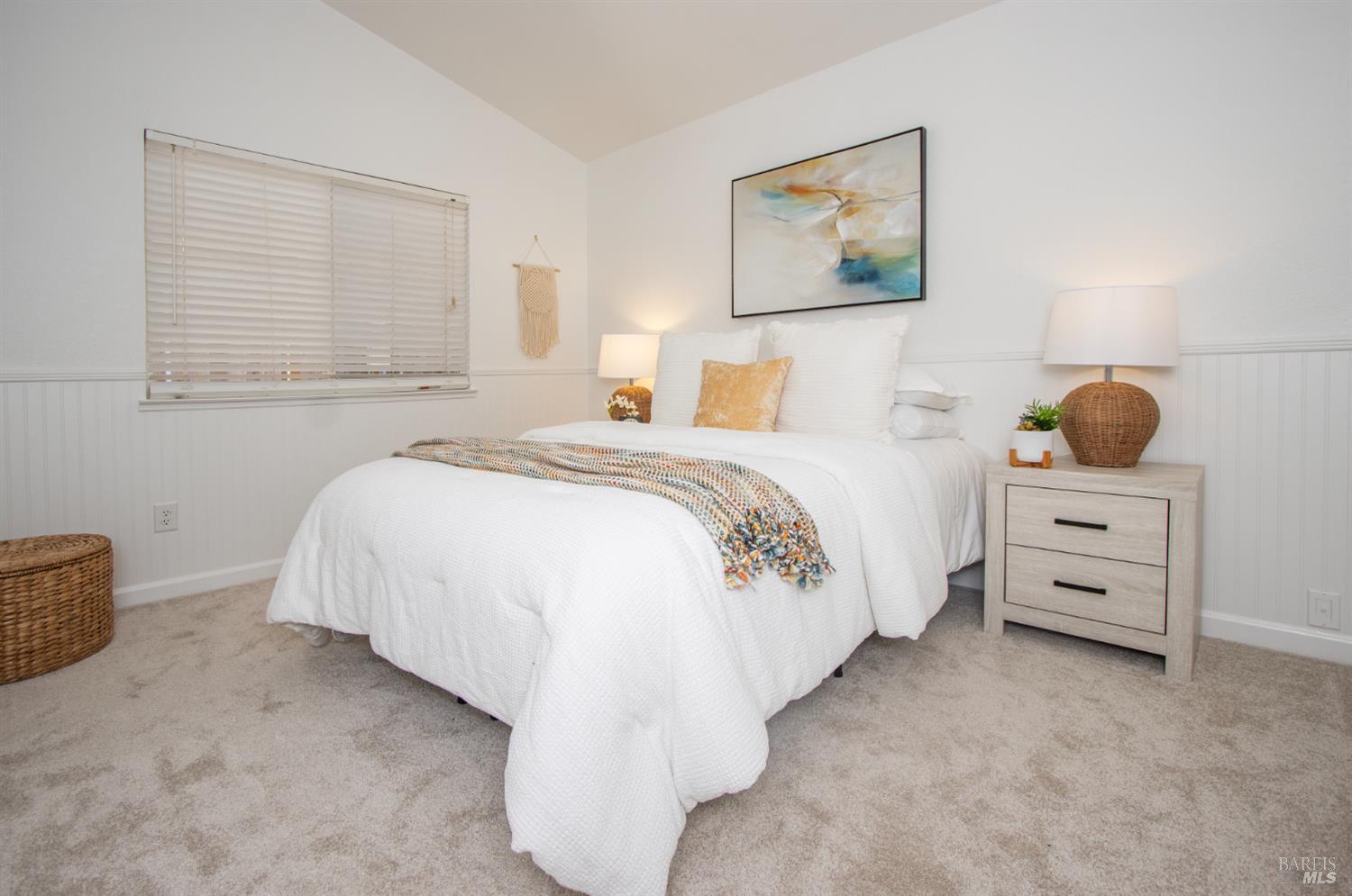 Detail Gallery Image 13 of 32 For 200 Birkdale Ct, Vallejo,  CA 94591 - 4 Beds | 2 Baths