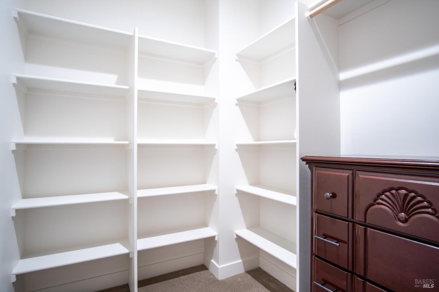 Detail Gallery Image 38 of 64 For 1966 Viewpointe Cir, Santa Rosa,  CA 95403 - 6 Beds | 5/1 Baths
