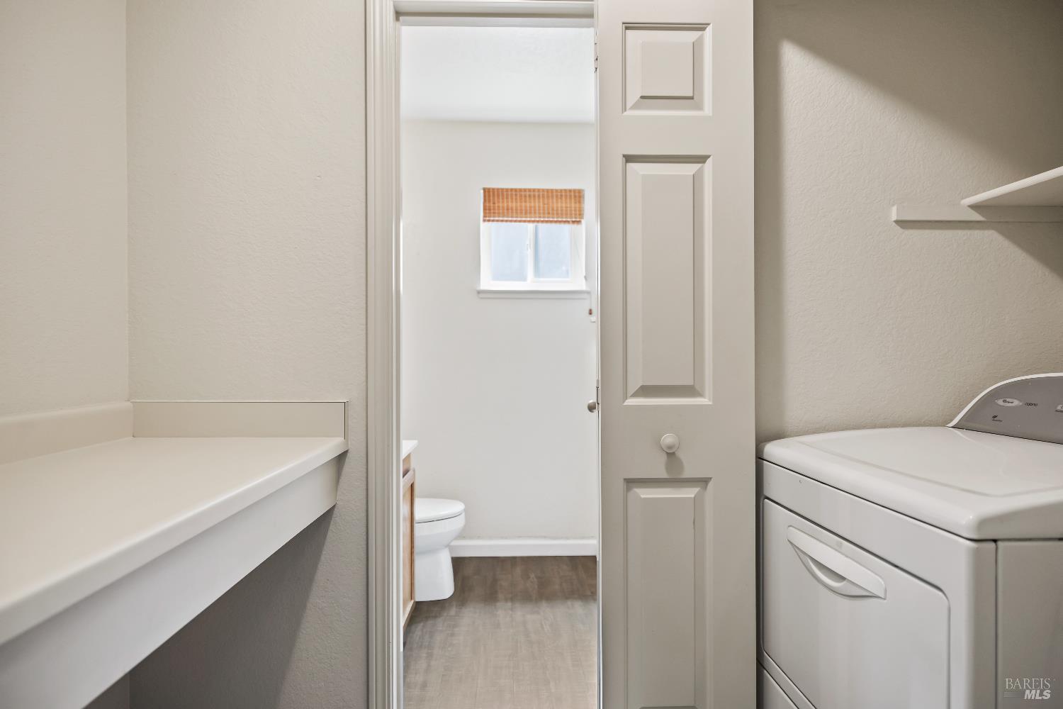 Detail Gallery Image 16 of 36 For 2189 Saint Augustine Cir, Petaluma,  CA 94954 - 3 Beds | 2/1 Baths